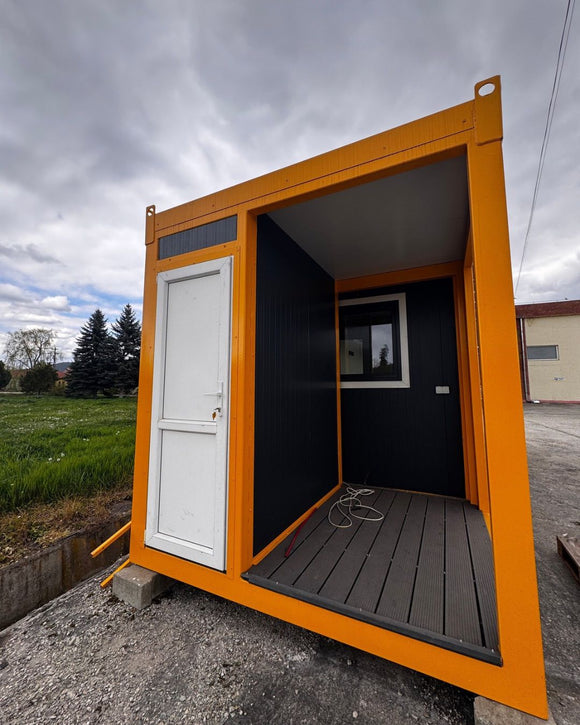 Container de expozitie - complet echipat